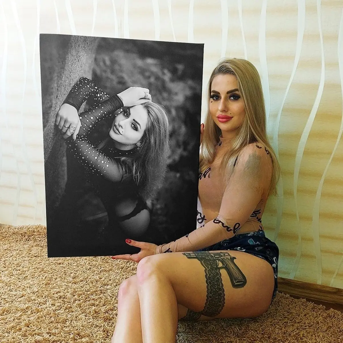 Paveikslėlis Veido išraiška, fotografavimas su blykste ir šlaunis s34710